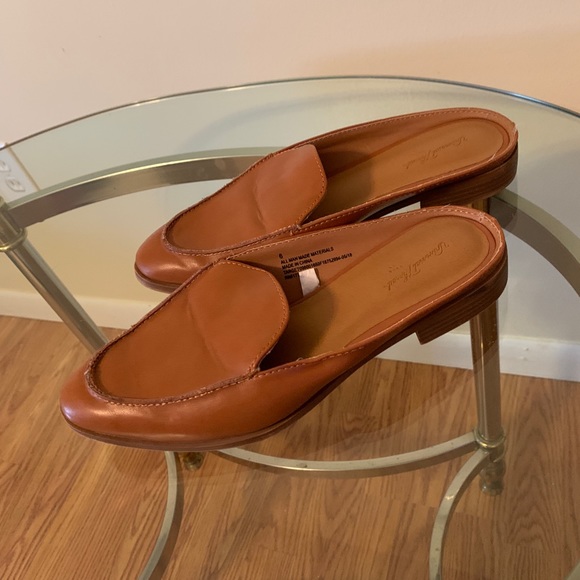 Brown Leather Dress Shoes - Picture 3 of 3